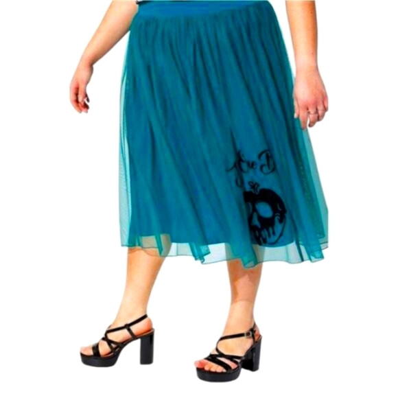 TORRID DISNEY RETRO VILLIANS COLLECTION Midi SKULL TULLE SKIRT 1X - Picture 1 of 16